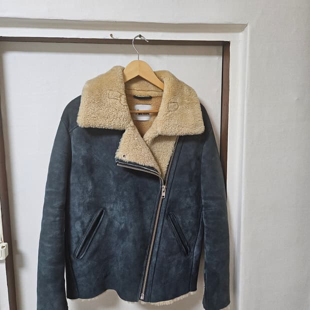 아크네 스튜디오 무스탕자켓 95