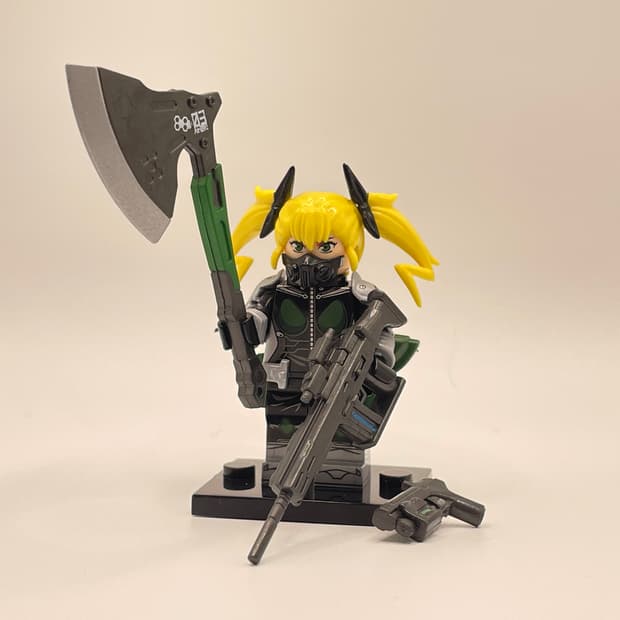 괴수 8호 피규어 시노미야 키코루(배송비 포함 가격)