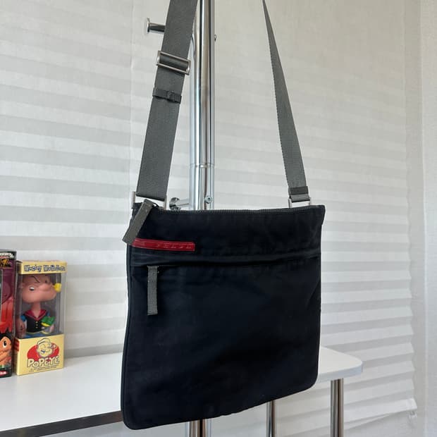 90s 프라다 스포츠 크로스백