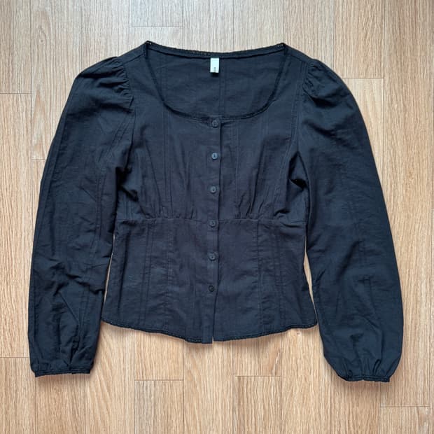 어몽 A SQUARE NECK LACE LONG SLEEVE BLOUSE