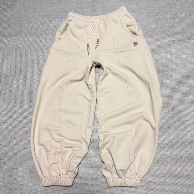 세터(SATUR) 아이보리 조거 팬츠