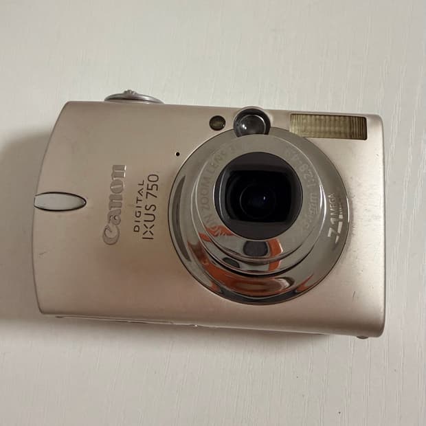 캐논 Canon 익서스750 카메라