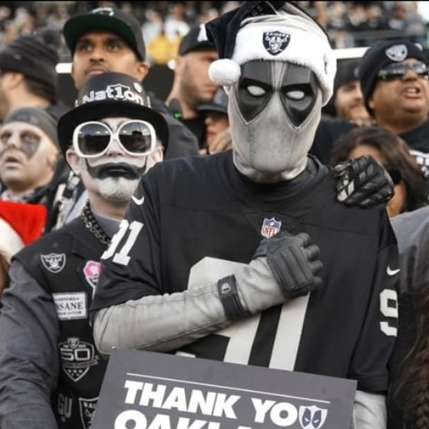 나이키 nfl 풋볼져지 져지 레이더스 채영착용 오버핏