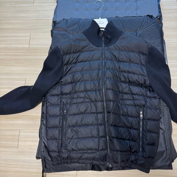 몽클레어니트패딩 2xl