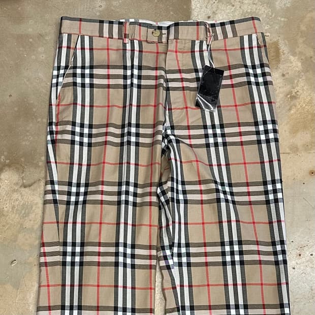 XL 새상품 버버리 노바체크 슬랙스