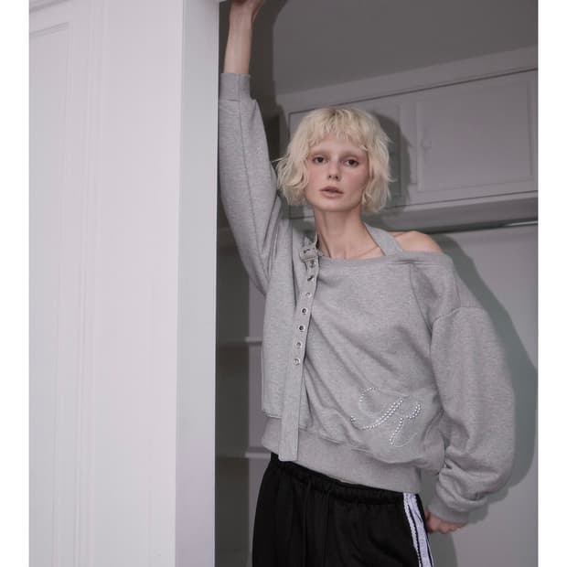 로제프란츠 Eyelet Strap Open Sweatshirt