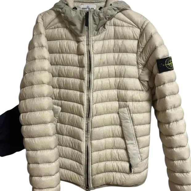 ​[정품] STONE ISLAND 가먼트 다이드 경량 패딩 Xl