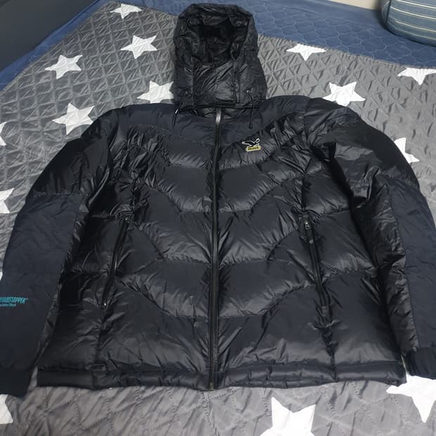 살레와 올드스쿨 윈드스토퍼 구스다운 나일론 패딩 블랙 (XXL)