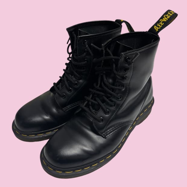 닥터마틴 1460 8홀 블랙