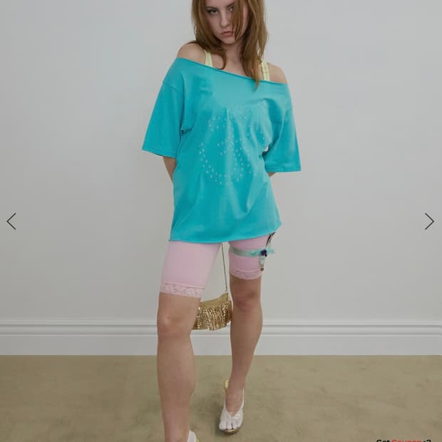 Sculptor Point To OM Tee Mint