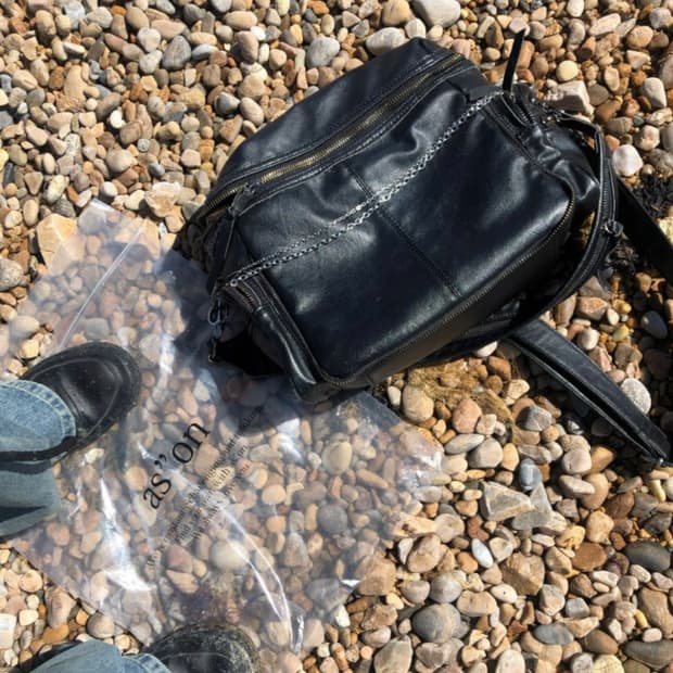 애즈온 러비백 블랙