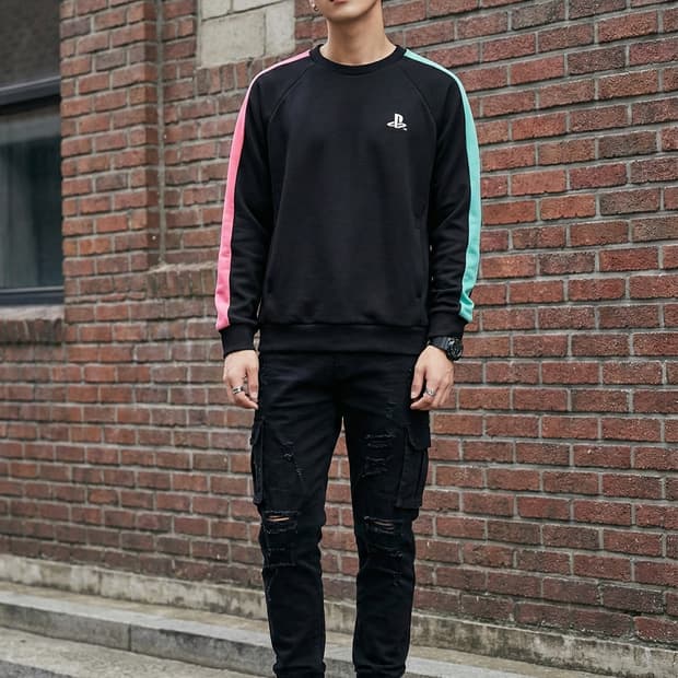 GU X 플레이스테이션 PS 블랙 컬러 스웻셔츠_S