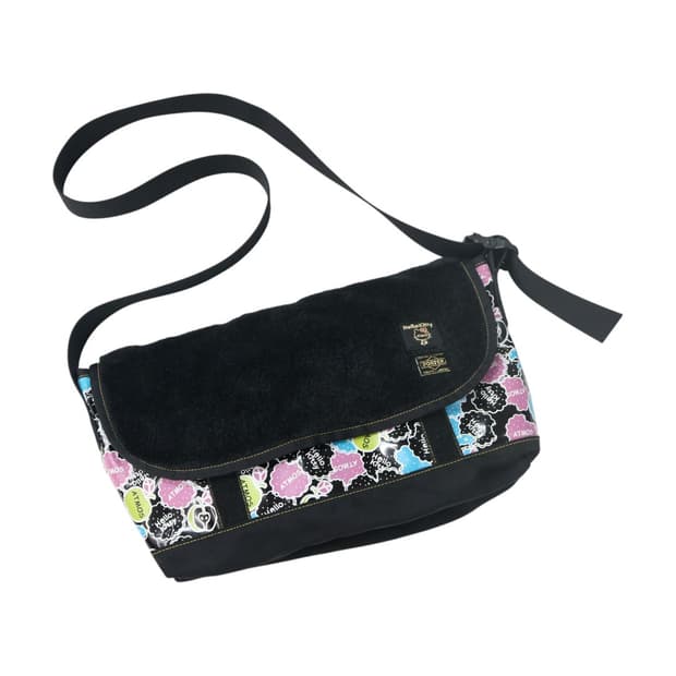 포터 × 아트모스 × HELLO KITTY 콜라보 벨루아 메신저백