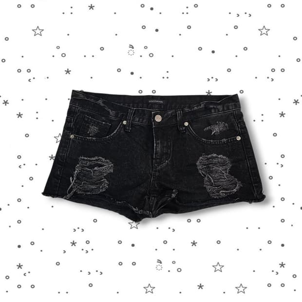  DISCOVERED 데미지 블랙 데님 숏팬츠