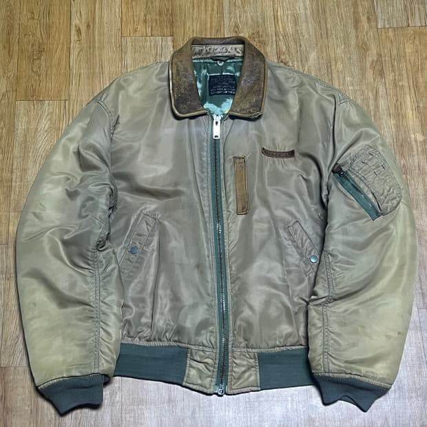 90s avirex ma-1 jacket