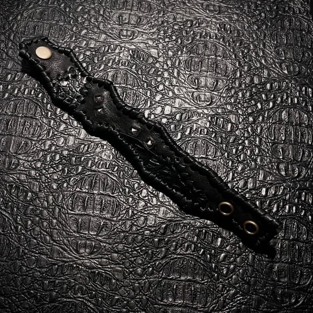 a dragon bracelet 128