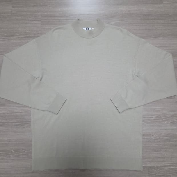 유니클로 U 메리노블렌드 모크넥 스웨터 471838