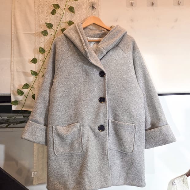 그레이 아방핏 후드 코트