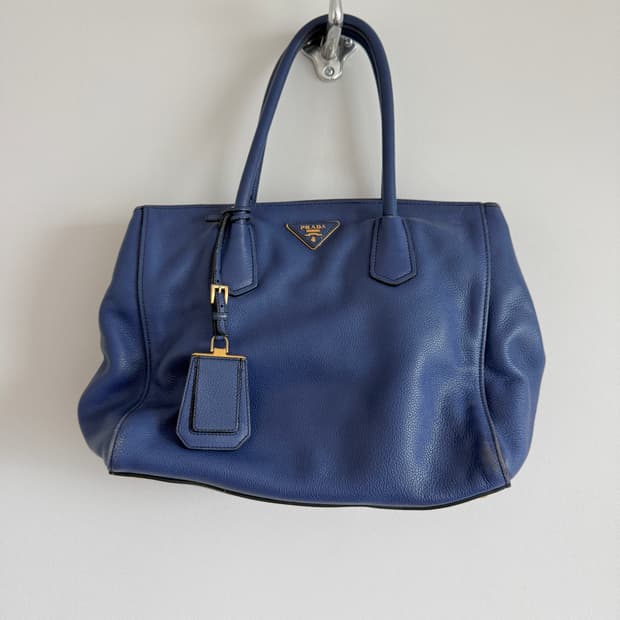 프라다(PRADA) 레더 토트백(크로스 가능)