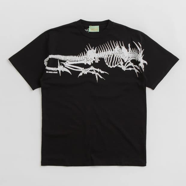 구함) Aries 에리즈 dragon skelator tee 구합니다!