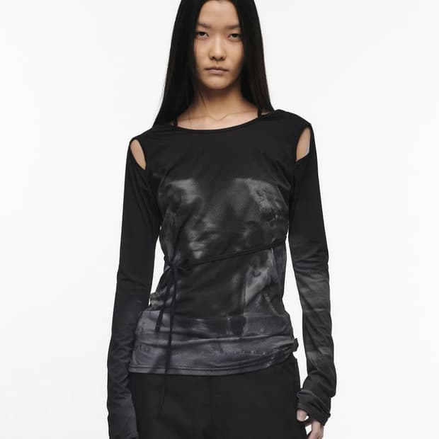 나체 컷아웃 슬림핏 롱슬리브 