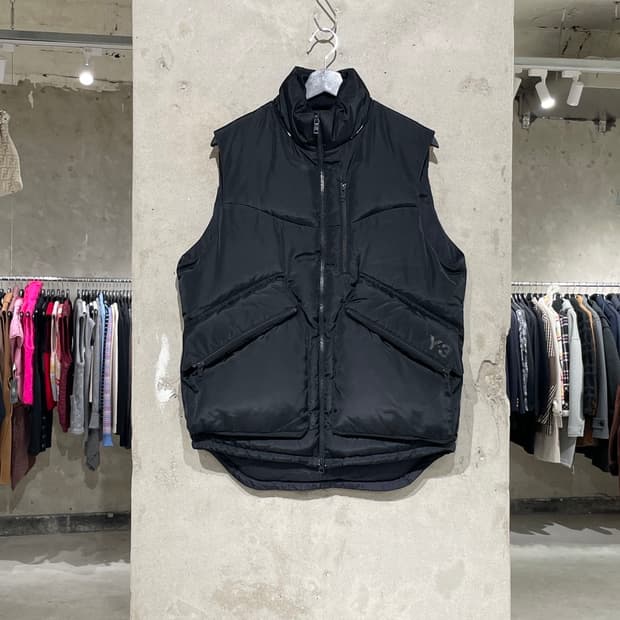 와이 쓰리 블랙 카고 포켓 덕 다운 푸퍼 베스트