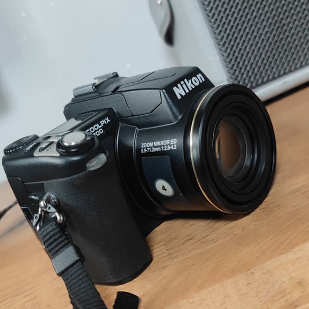# 니콘 nikon 쿨픽스 5700 하이엔드 셀프 디카 캠코더 급처