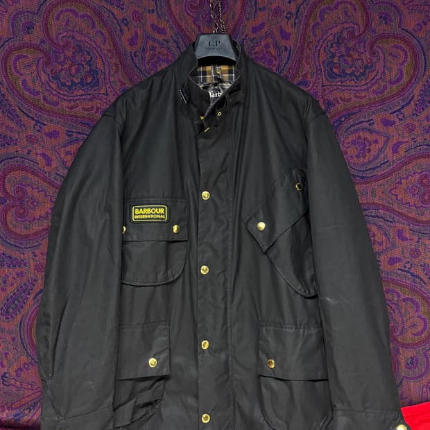 바버 인터네셔널 왁스자켓 48사이즈