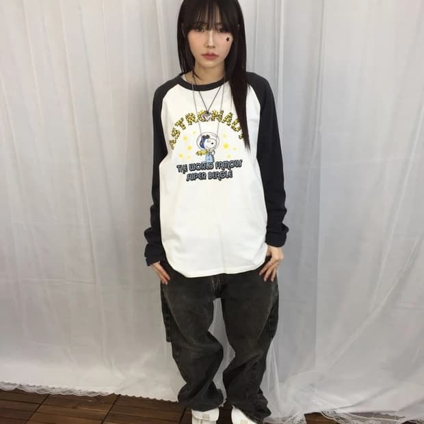 Snoopy Astro Nut Raglan Tee