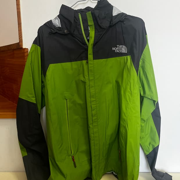 노스페이스 바람막이 그린
