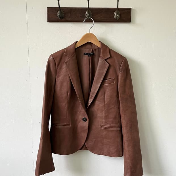 theory 브라운 램스킨 자켓