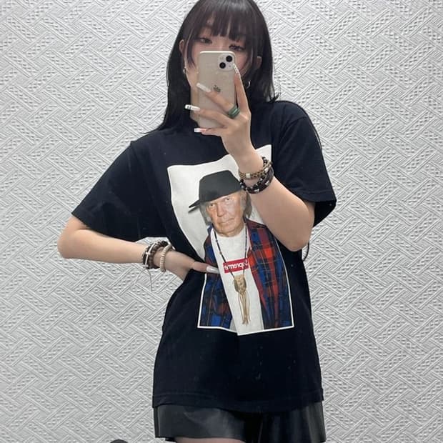 슈프림X닐영 올드스쿨 레트로 펑크 프린팅 반팔티 M C11000