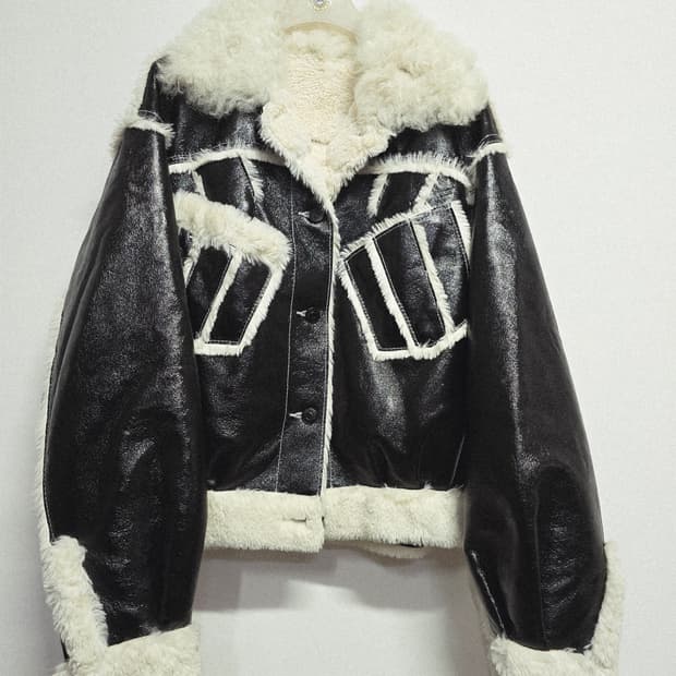 블랙 양모퍼 트리밍 크롭 자켓