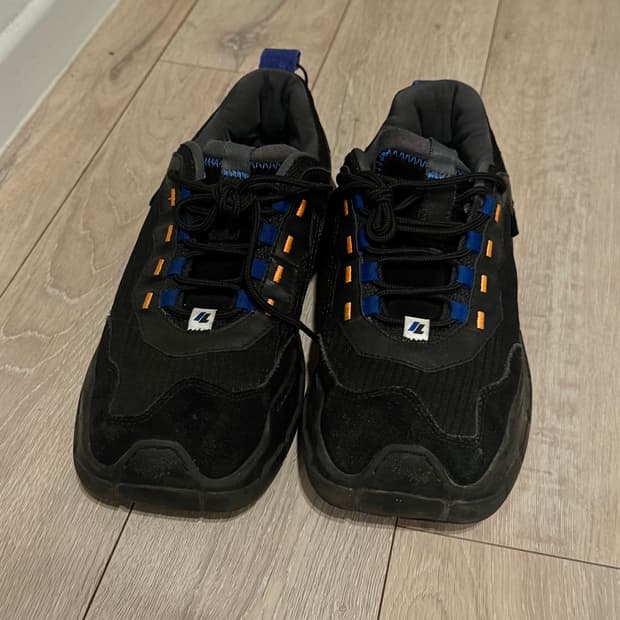 자라 x 아더에러 콜라보 스니커즈