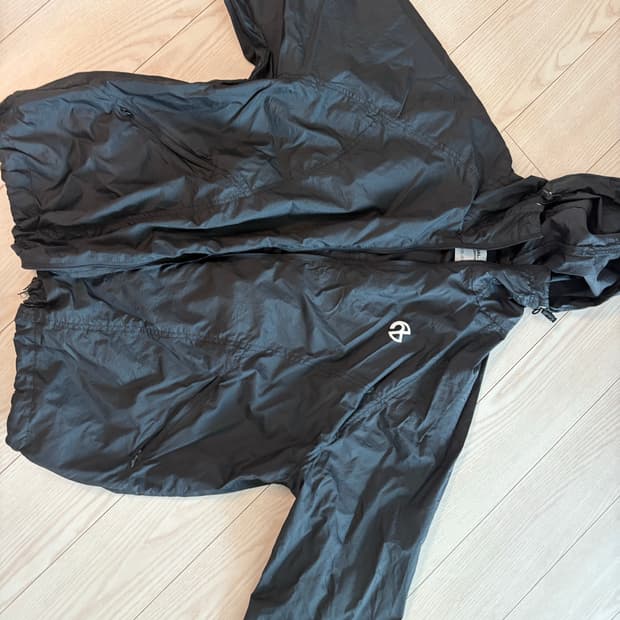 노매뉴얼 바람막이