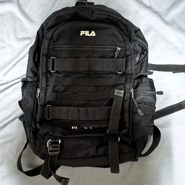 FILA 검정 백팩