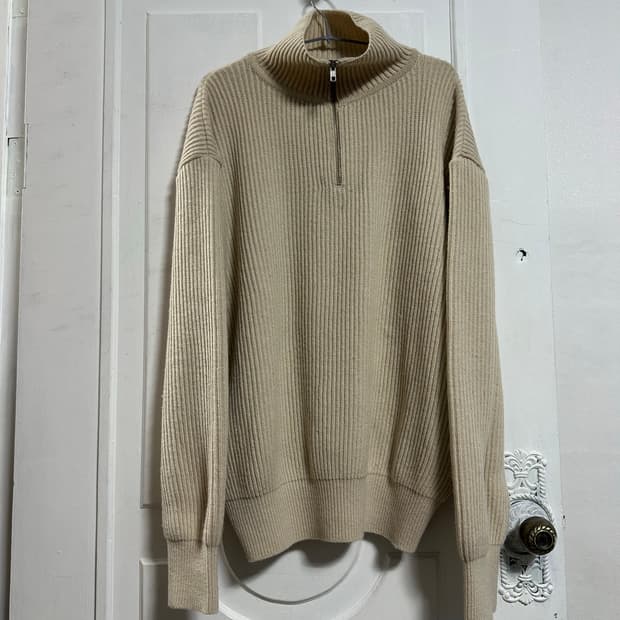 마티스터큐레이터 하프집업 니트