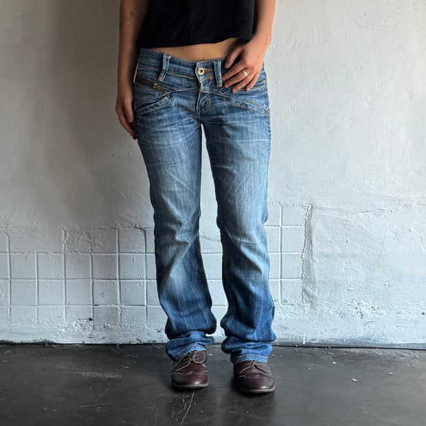 Levi’s Style 2570 여성 부츠컷 지퍼 포켓 데님