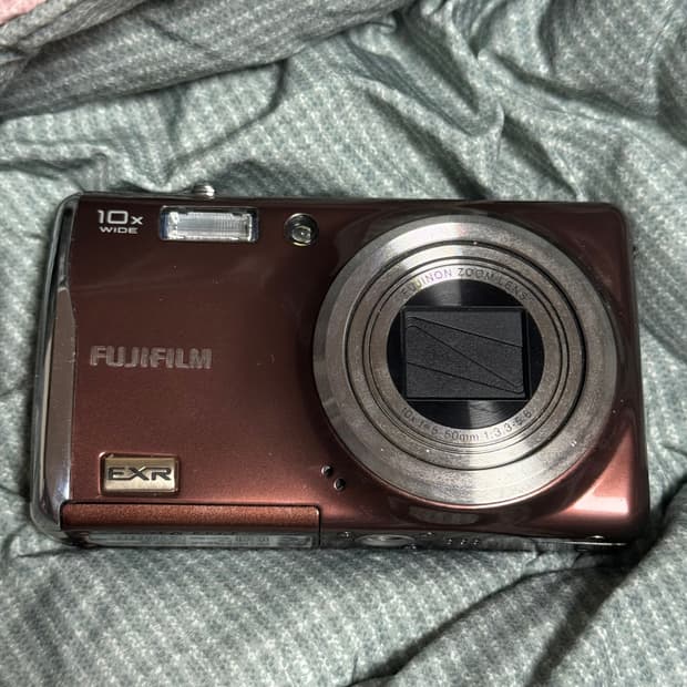 FujiFilm 파인픽스 finepix F70exr brown