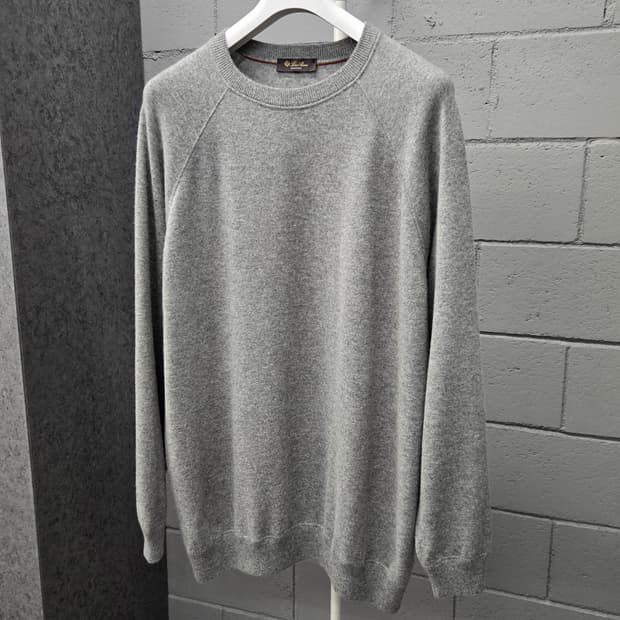 로로피아나 캐시미어 니트 60사이즈