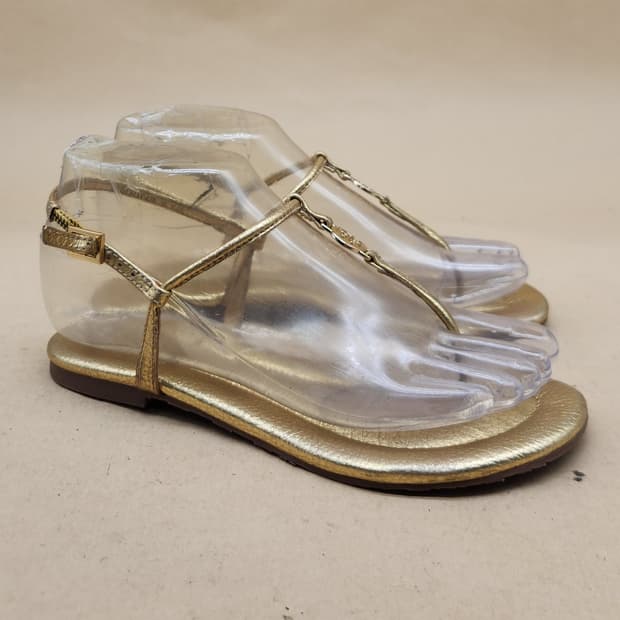 토리버치 메탈릭 레더 여성샌들5.5m 225