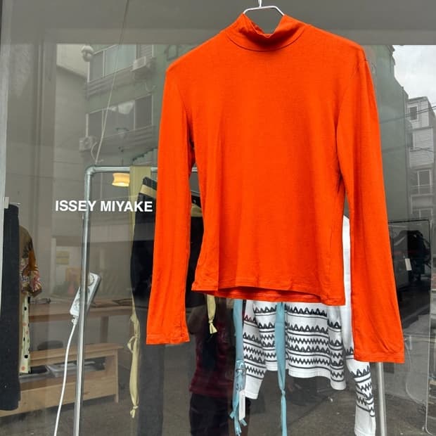 Issey Miyake top