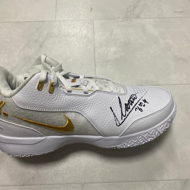 나이키 르브론 NXXT 젠 AMPD EP 화이트블랙