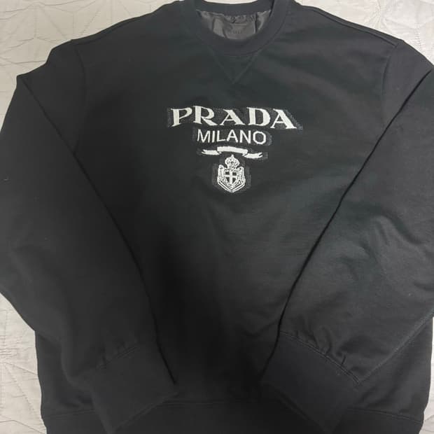 [M] 프라다 로고 맨투맨 니트 후드 집업 자켓