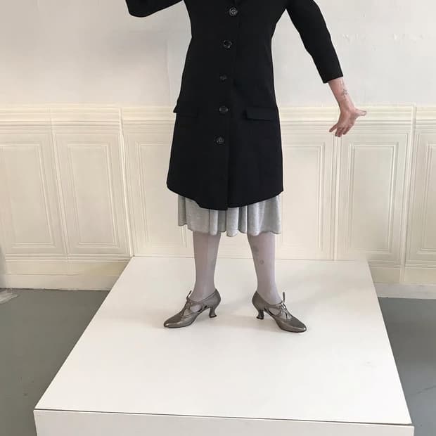 에옹쓰 버튼 콜렉터 코트 Button Collector Coat 새상품