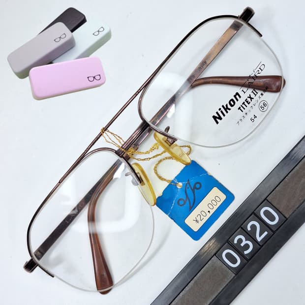 일본 빈티지 데드스톡/니콘 LAIRD LA86397 안경테 반무테 티타늄