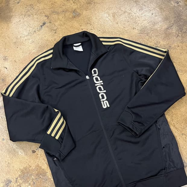 아디다스 검금 블랙 골드 져지 트랙탑 110