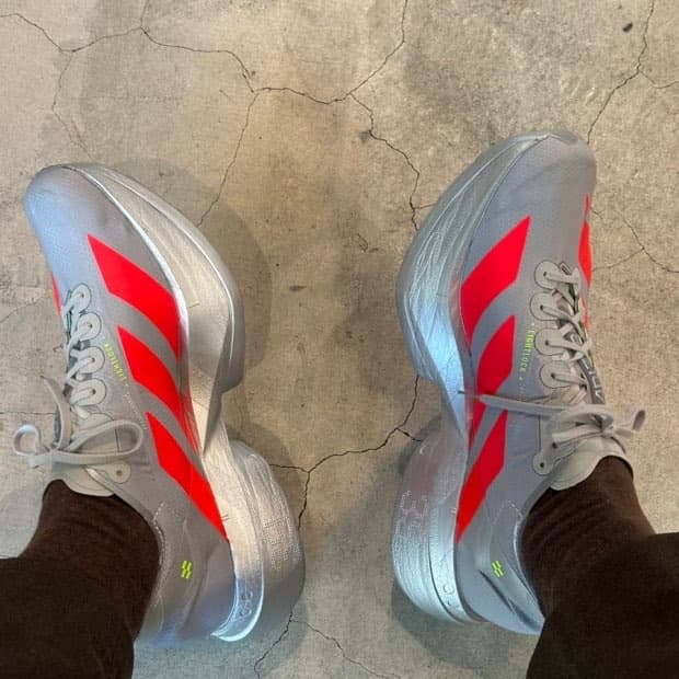[285]adizero adios pro4 실버 에키덴 팝니다 러닝화