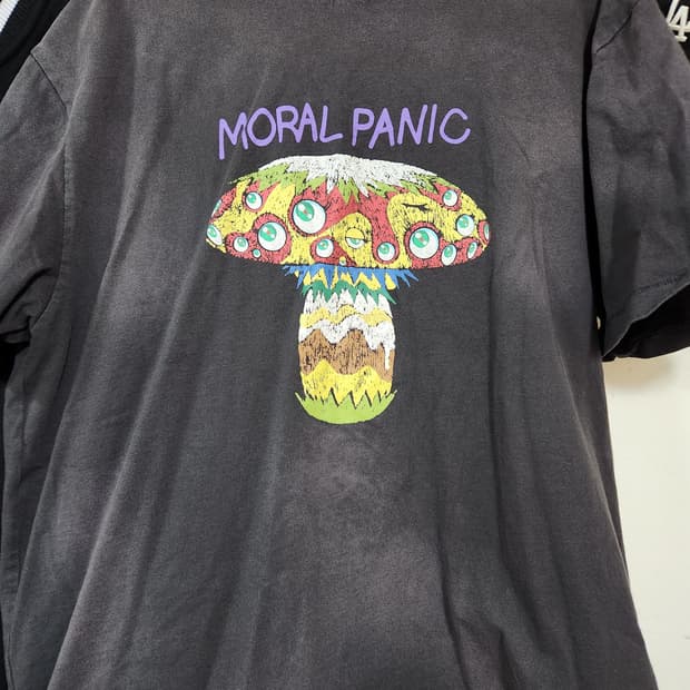 세인트 미카엘 x 무라카미 다카시 티셔츠