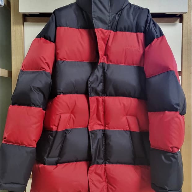 발렌시아가 덕다운 자켓